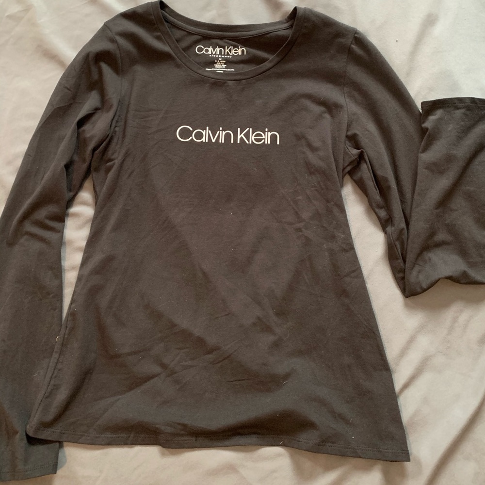 Long sleeve Calvin Klein top